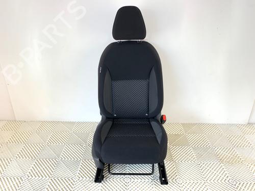stol-hyre-foran-nissan-micra-v-k14-2016-39334675 main image