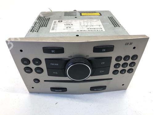 radio-opel-astra-h-estate-a04-2004-2005-2006-2007-2008-2009-2010-2011-2012-2013-2014-39330890 main image