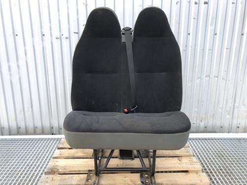 Used Right front seat Right front seat 39309407 39309407
