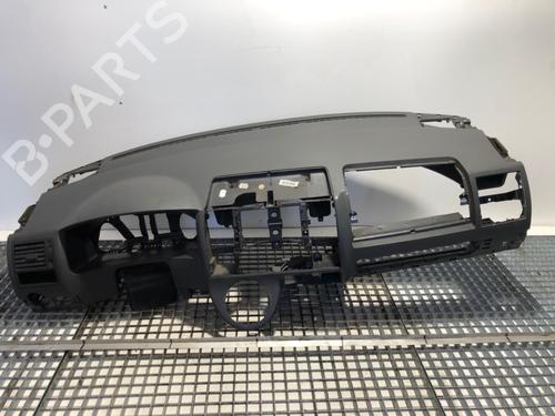 Used Dashboard Dashboard VW TRANSPORTER T5 Bus (7HB, 7HJ, 7EB, 7EJ) 1.9 TDI (85 hp) 39299623 39299623