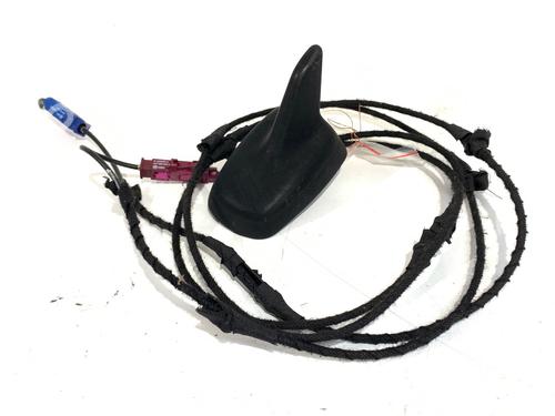 antennabase-audi-a4-b8-8k2-2007-2008-2009-2010-2011-2012-2013-2014-2015-2016-2017-39287687 main image