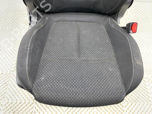 Right front seat RENAULT KADJAR (HA_, HL_) 1.5 dCi 110 (HLA3) | BP39308025C16 - Image 2