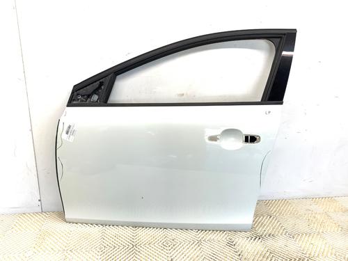 left-front-door-volvo-v40-hatchback-525-2012-2013-2014-2015-2016-2017-2018-2019-39298115 main image