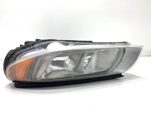 left-headlight-volvo-v70-iii-135-2007-2008-2009-2010-2011-2012-2013-2014-2015-2016-39318748 main image
