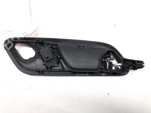 Front left interior door handle VW CC B7 (358) 2.0 TFSI | BP39272609I13 - Image 3