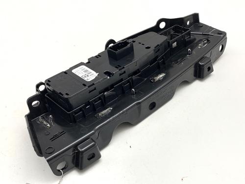Switch BMW X4 (G02, F98) xDrive M40 i | BP39366049I30 - Image 2