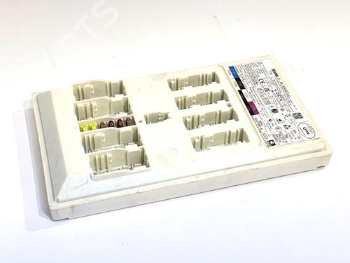 Used Fuse box Fuse box 39348056 39348056