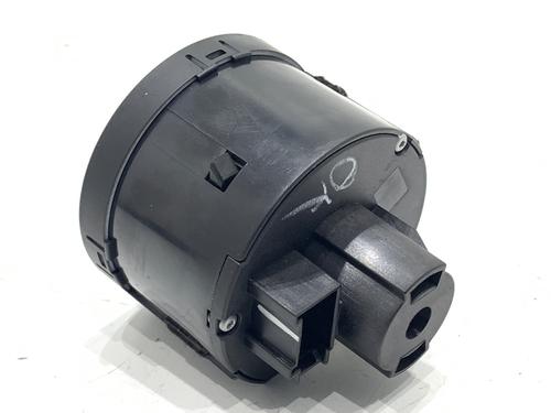 Forlygtekontakt VW GOLF V Variant (1K5) 1.9 TDI | BP39296609I24 - Image 2