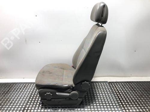 Left front seat VW CRAFTER 30-35 Bus (2E_) 2.5 TDI | BP39311900C15 - Image 4
