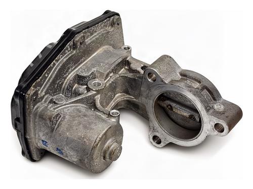 Used Throttle body Throttle body BMW 5 (G30, F90) 520 d Mild-Hybrid (190 hp) 39970806 39970806