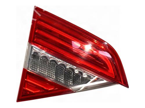 Venstre Baklys Venstre Baklys SKODA SUPERB II (3T4) 2.0 TDI (140 hp) 39371087 39371087