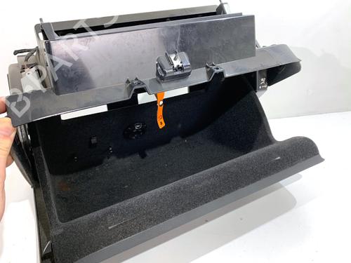 Glove box VW CC B7 (358) 2.0 TDI | BP39310321C95 - Image 2