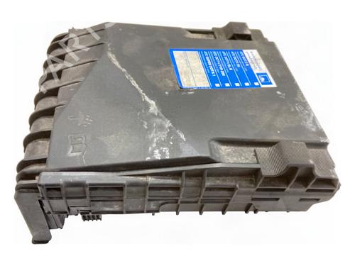 Used Fuse box Fuse box 39388760 39388760