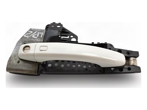Used Front left exterior door handle Front left exterior door handle 39482144 39482144
