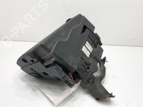 Used Fuse box Fuse box 39283231 39283231