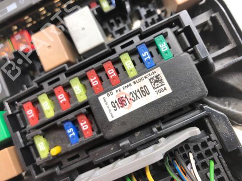 Fuse box HYUNDAI i30 Estate (GD) 1.4 CRDi | BP39269865E1 - Image 5