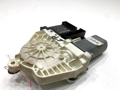 Left front window motor VW PASSAT B6 (3C2) 2.0 TDI | BP39345590E21 - Image 2