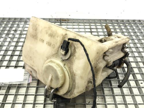 Used Windscreen washer tank Windscreen washer tank 39284004 39284004