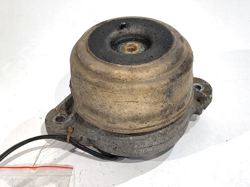 Used Engine mount Engine mount MERCEDES-BENZ GLK-CLASS (X204) 220 CDI (204.902) (170 hp) 39313204 39313204