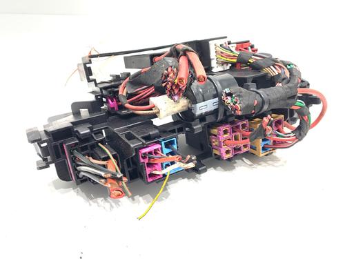 Fuse box AUDI A5 (8T3) 2.0 TDI | BP39293815E1 - Image 2