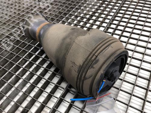 right-rear-shock-absorber-bmw-5-touring-e61-2004-2005-2006-2007-2008-2009-2010-39289109 main image