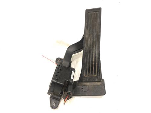pedal-hyundai-ix35-lm-el-elh-2009-2010-2011-2012-2013-2014-2015-2016-39342693 main image