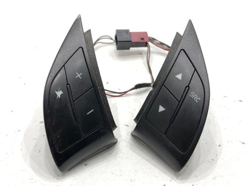 Used Steering wheel controls Steering wheel controls 39313093 39313093