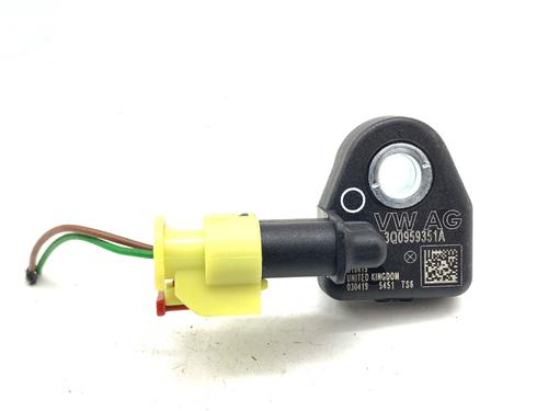 Electronic sensor VW ARTEON (3H7, 3H8) 2.0 TDI | BP39359993M84 - Image 2