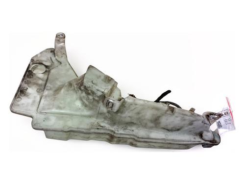 Used Windscreen washer tank Windscreen washer tank 39361086 39361086