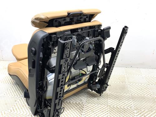 Right front seat VOLVO XC60 II (246) B5 Mild-Hybrid AWD | BP39332686C16  - Image 9