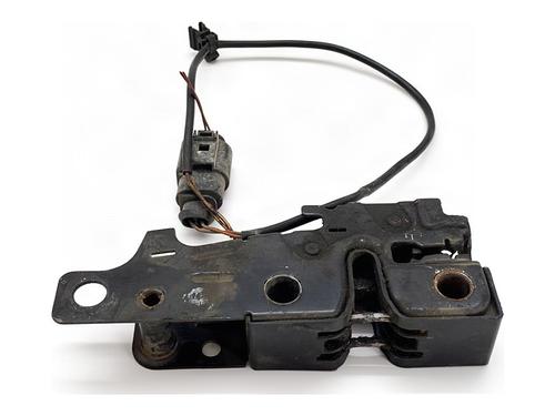 Used Hood lock Hood lock AUDI A3 (8P1) 2.0 TDI (140 hp) 39762927 39762927