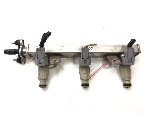 Used Injection rail Injection rail 39271668 39271668