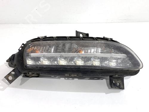 Used Right front fog light Right front fog light 39321176 39321176