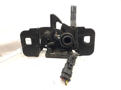 hood-lock-opel-astra-k-b16-2015-2016-2017-2018-2019-2020-2021-2022-39302922 main image