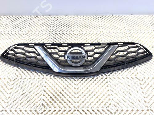 Used Grille Grille NISSAN MICRA IV (K13K, K13KK) 1.2 (80 hp) 39313685 39313685