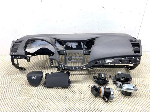 dashboard-hyundai-i40-i-cw-vf-2011-2012-2013-2014-2015-2016-2017-2018-2019-39290375 main image