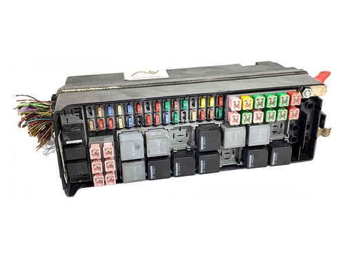 Used Fuse box Fuse box 39359833 39359833