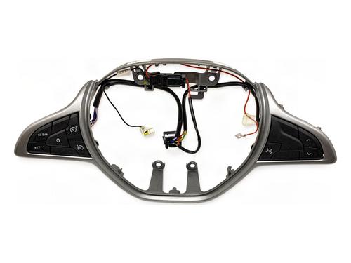 steering-wheel-controls-dacia-duster-hm_-2017-39370230 main image