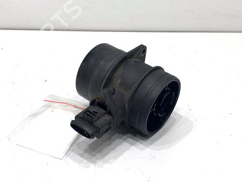 Used Mass air flow sensor Mass air flow sensor VW TRANSPORTER T5 Bus (7HB, 7HJ, 7EB, 7EJ) 2.5 TDI (130 hp) 39306040 39306040