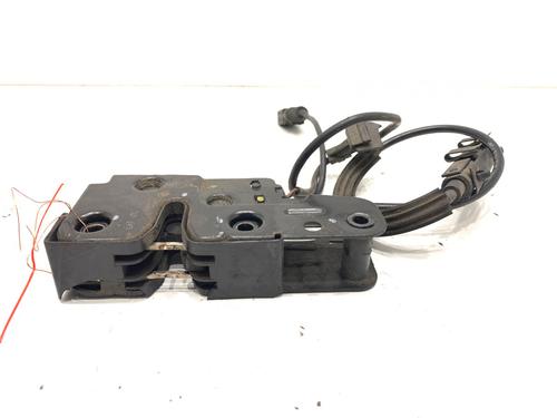hood-lock-audi-q5-8rb-2008-2009-2010-2011-2012-2013-2014-2015-2016-2017-2018-2019-39297649 main image