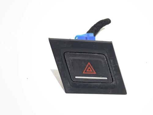 warning-switch-vw-touran-5t1-2015-39310387 main image