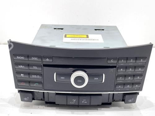 Used Radio Radio MERCEDES-BENZ E-CLASS (W212) E 350 CDI (212.025) (231 hp) 39340737 39340737