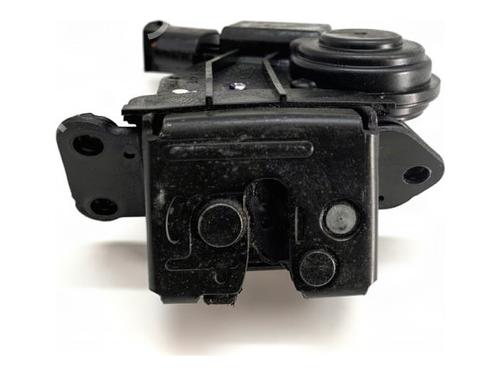 tailgate-lock-toyota-verso-_r2_-2009-2010-2011-2012-2013-2014-2015-2016-2017-2018-39375847 main image
