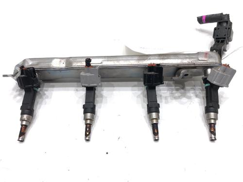 Used Injection rail Injection rail TOYOTA YARIS (_P13_) 1.5 (NSP131_) (112 hp) 39280510 39280510