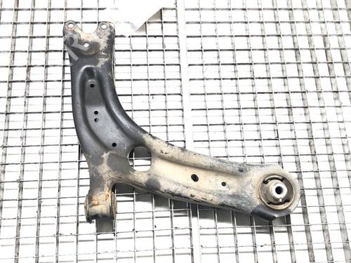 Used Right front suspension arm Right front suspension arm 39288069 39288069