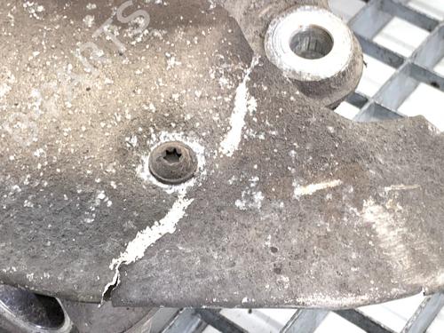 Left front steering knuckle AUDI A5 (8T3) 2.0 TDI quattro | BP39342355M25 - Image 2