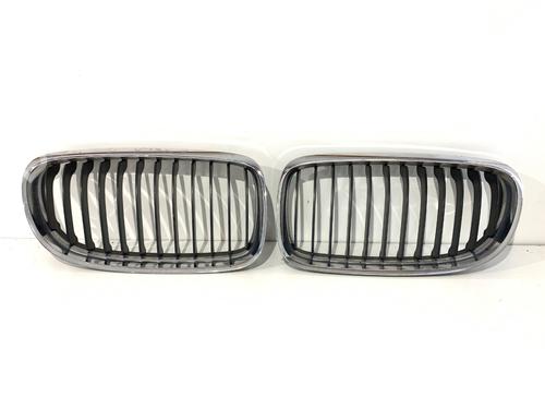 grille-bmw-3-touring-e91-2004-2005-2006-2007-2008-2009-2010-2011-2012-39289344 main image