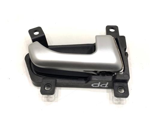 front-right-interior-door-handle-kia-sportage-iii-sl-2009-2010-2011-2012-2013-2014-2015-2016-2017-39337127 main image