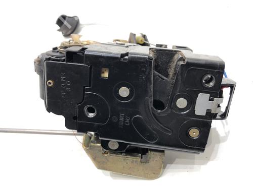 front-left-lock-audi-a4-b6-8e2-2000-2001-2002-2003-2004-2005-39318998 main image