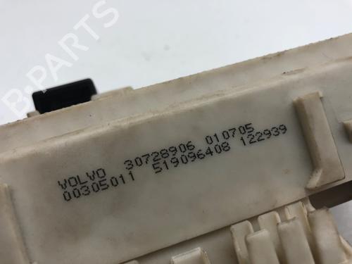 Fuse box VOLVO V50 (545) 2.4 | BP40489685E1 - Image 3